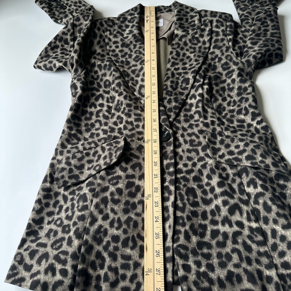 CAbi Black and Tan Leopard Print Blazer Tailored Fit - Picture 7 of 16
